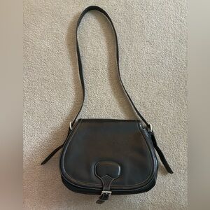 Danier Leather Crossbody Adjustable Strap Saddle Bag - Black